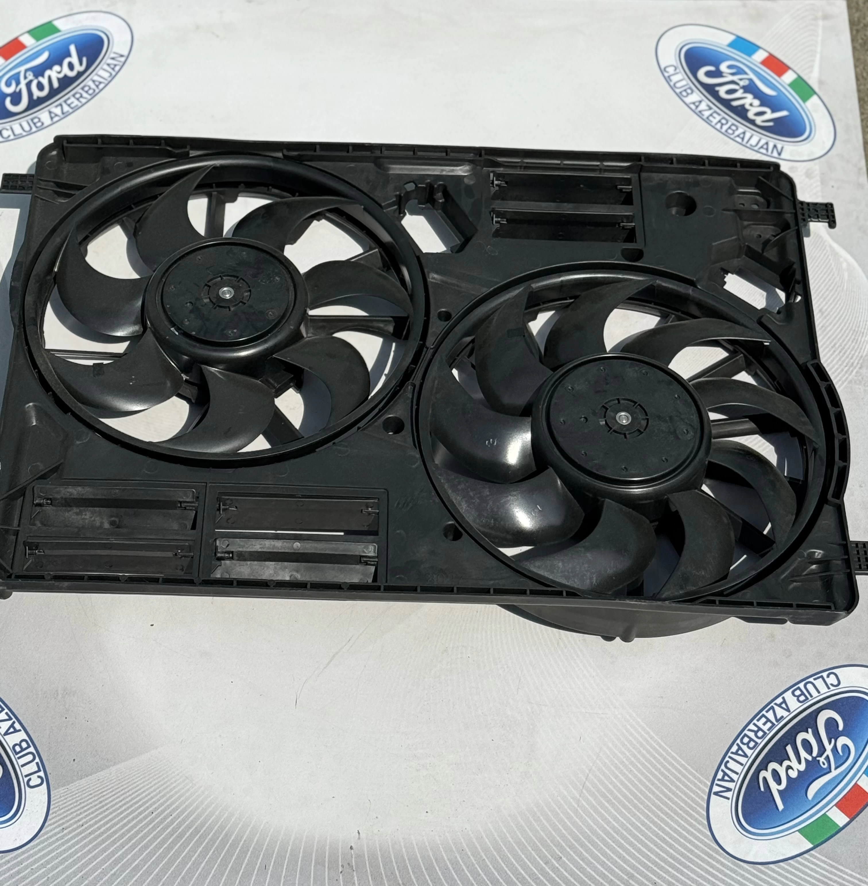 Ford Fusion Elektro Pər